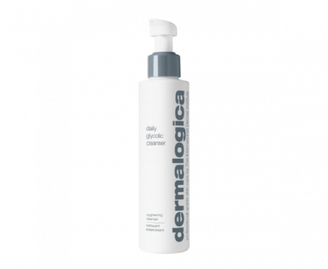 Daily Glycolic Cleanser är en lätt löddrande rengöringsgel med naturliga växtextrakt som exfolierar, rengör och samtidigt återfuktar din hud. 150 ml